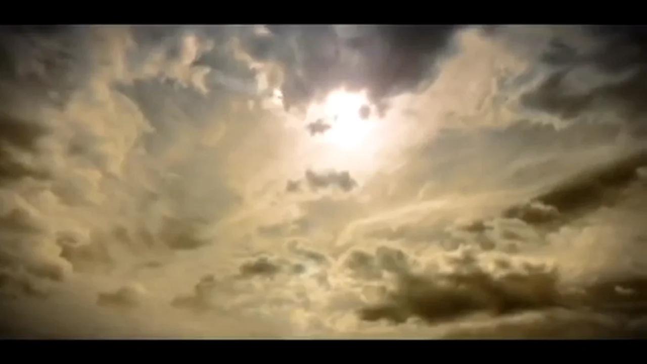 Velvet revolver she builds quick machines