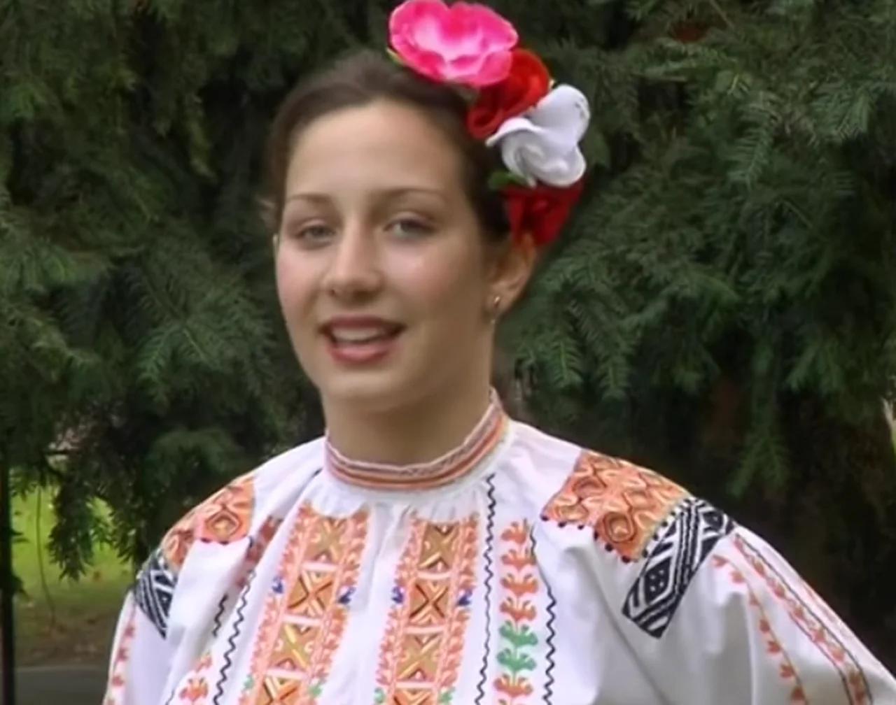 Izgryala e mesechinka nikoleta koleva bulgaria 