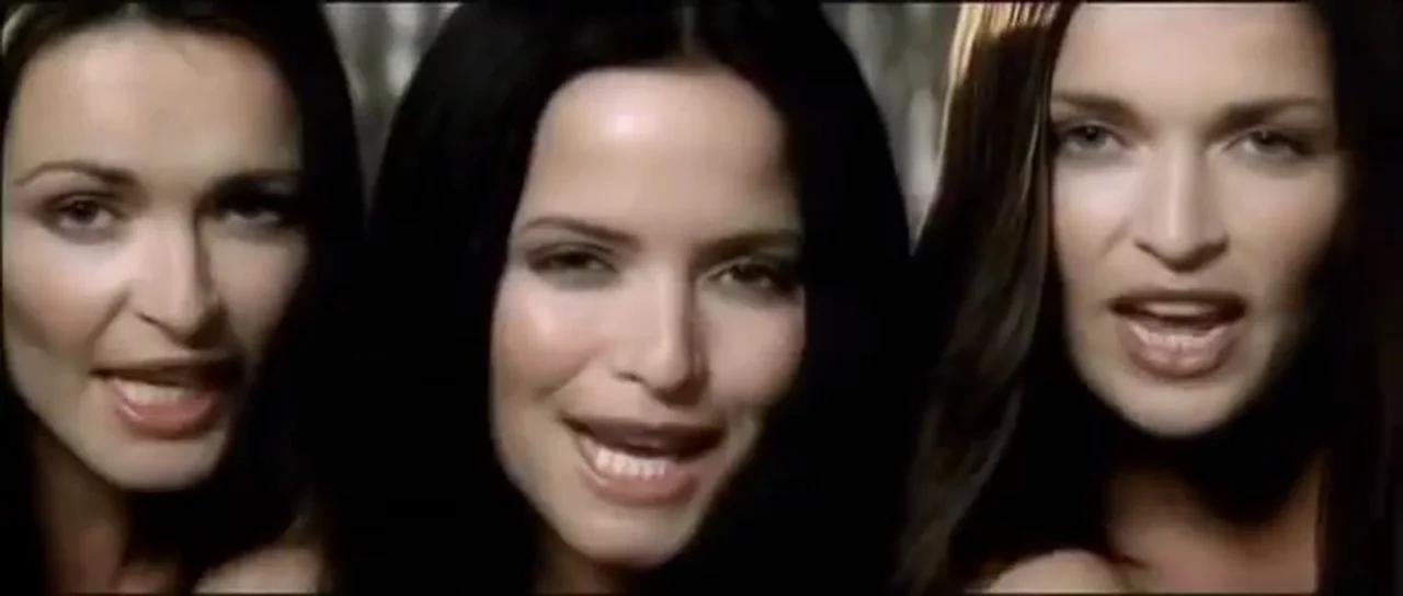 the-corrs-breathless-official-video