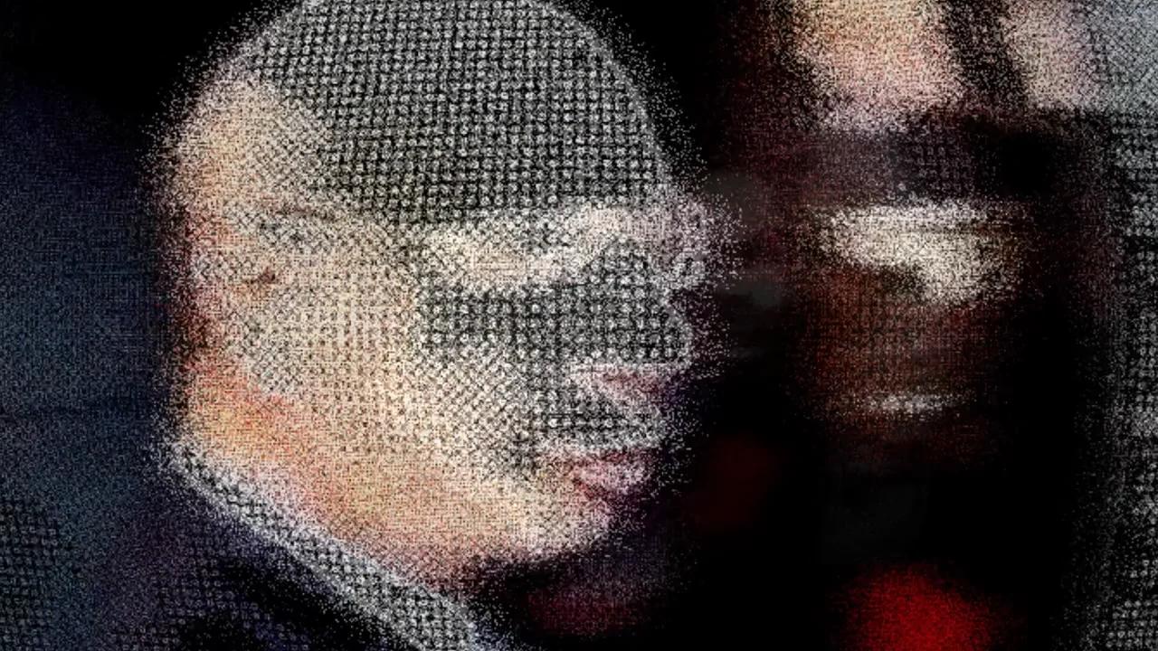 The Digital Phantom and the Extra Finger