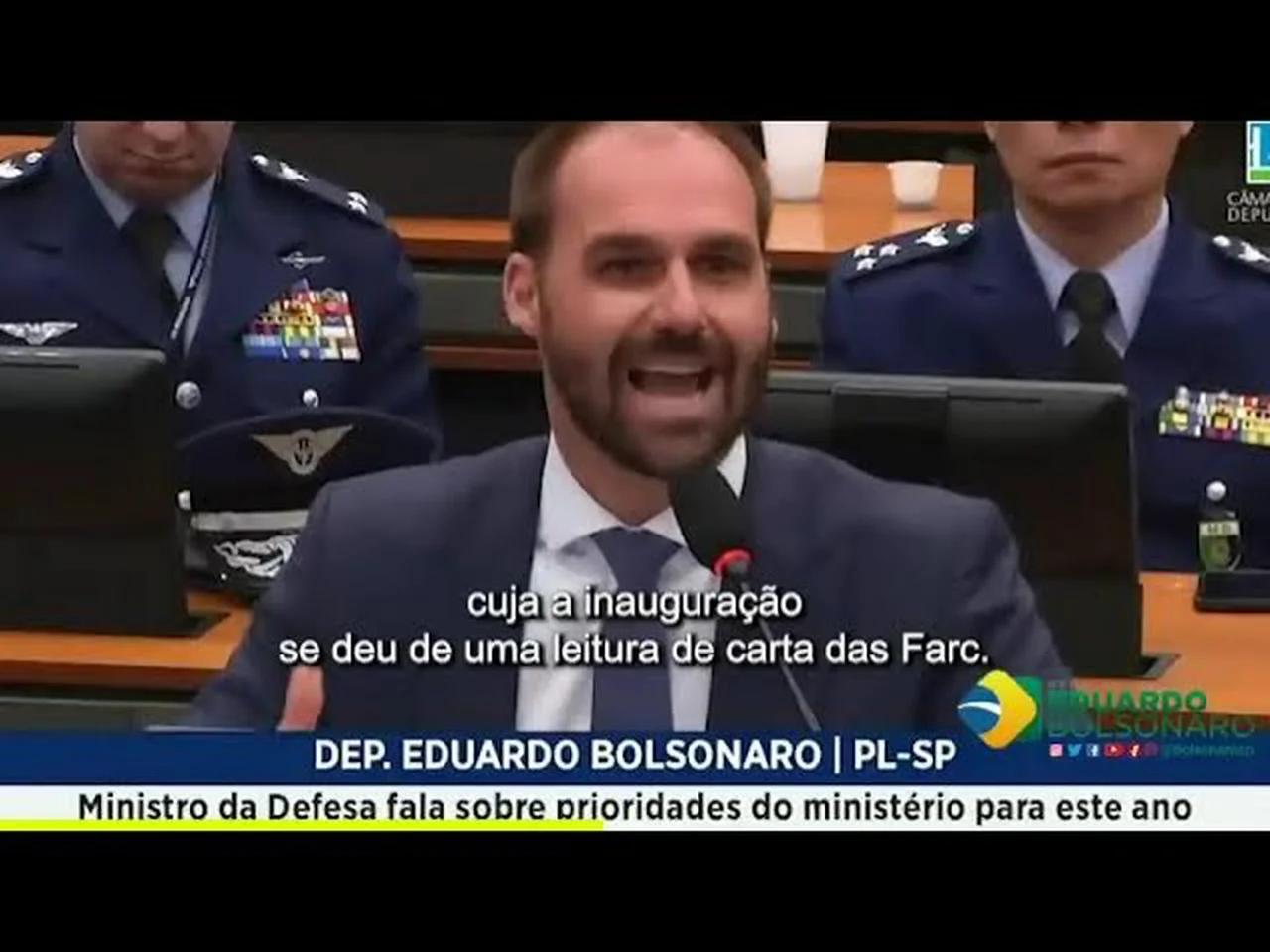 eduardo-bolsonaro-escancara-que-pt-igual-a-pcc-e-petistas-surtam