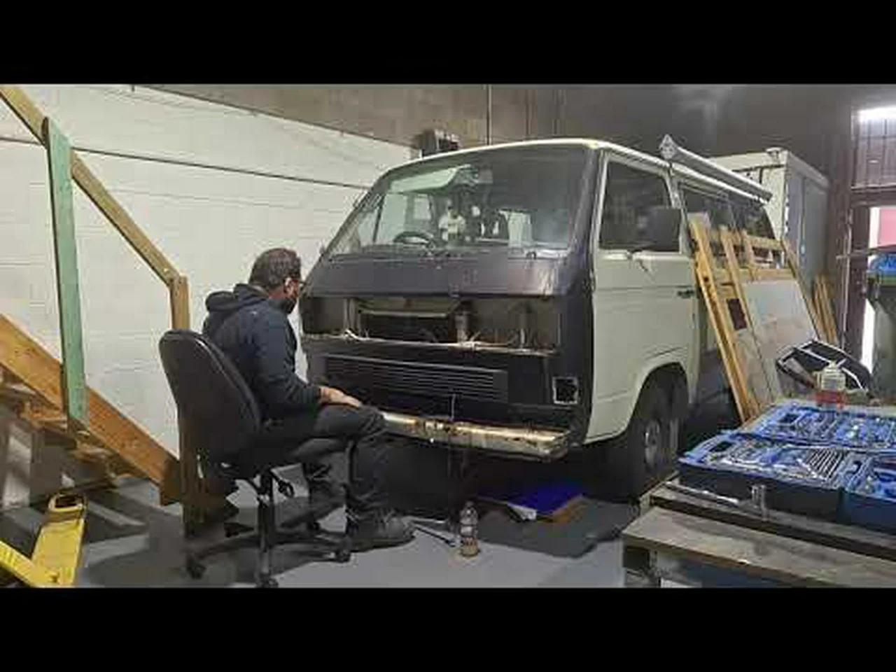 1990 VW Vanagon - Frontend rust accessing