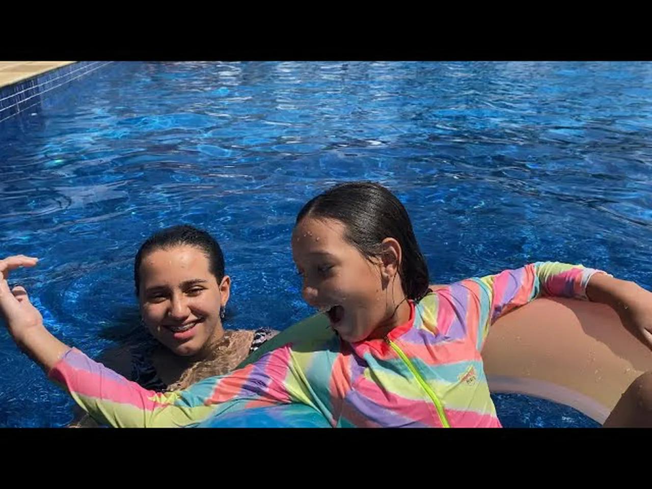 Desafio Da Piscina Sozinhas Na Piscina 3 Irmãs Demais