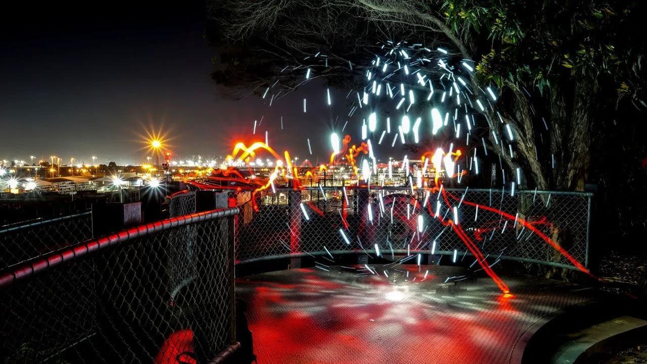 How to create an orb effect easily | Light painting tutorial in a ...