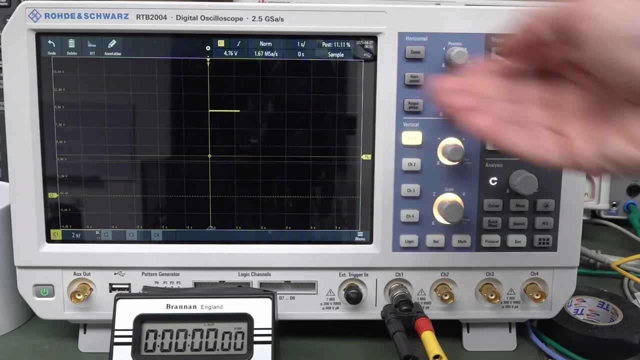 Rohde & Schwarz RTB2004 Oscilloscope Slow Timebase Trigger is Cool