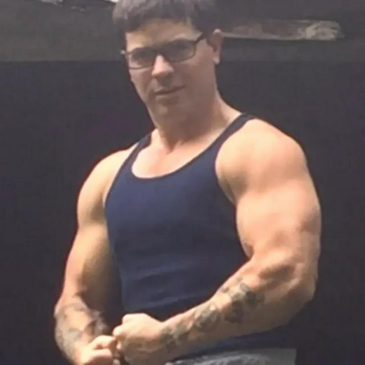 EXPLORING WITH MUSCLE THE RUSSELL