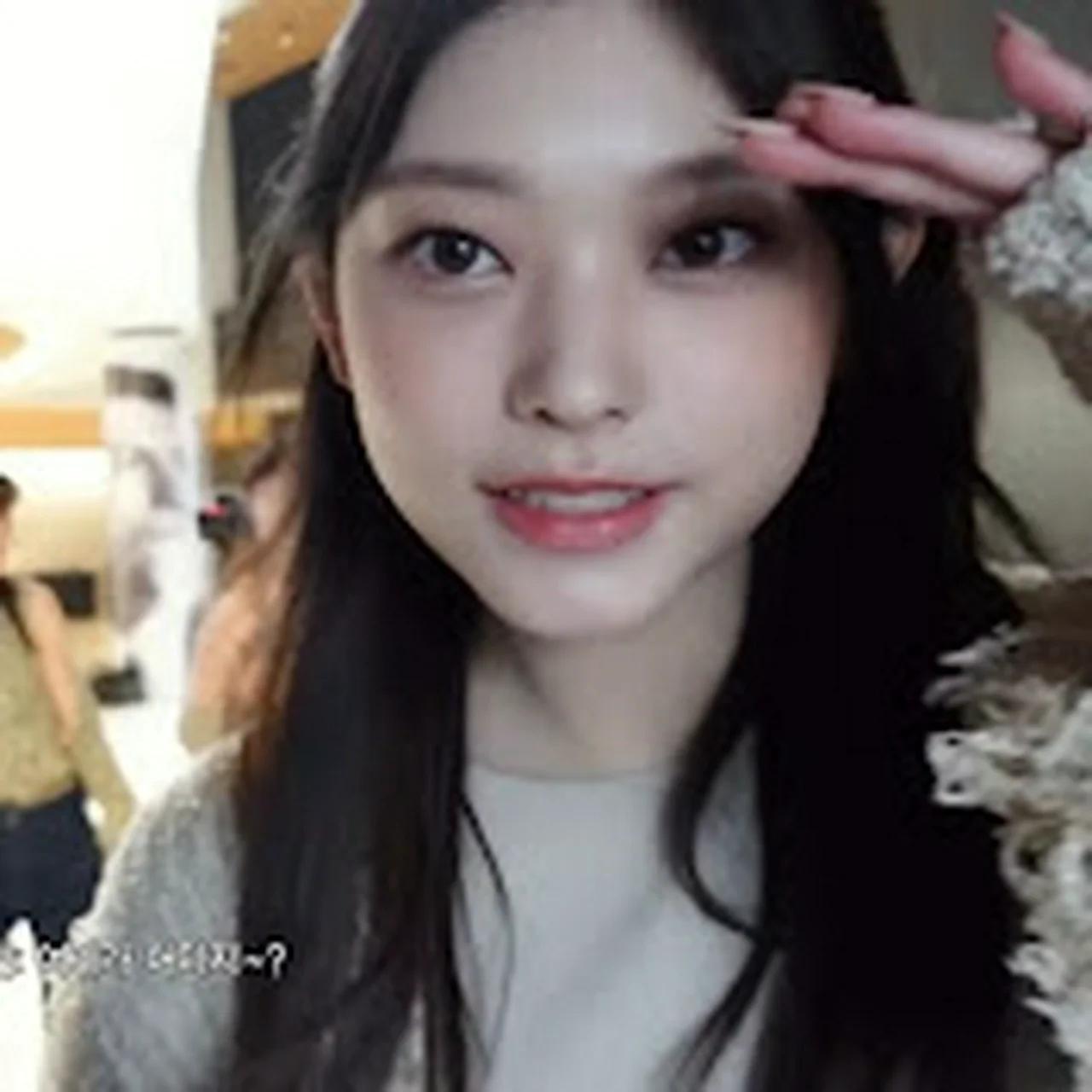 dela 𓂃