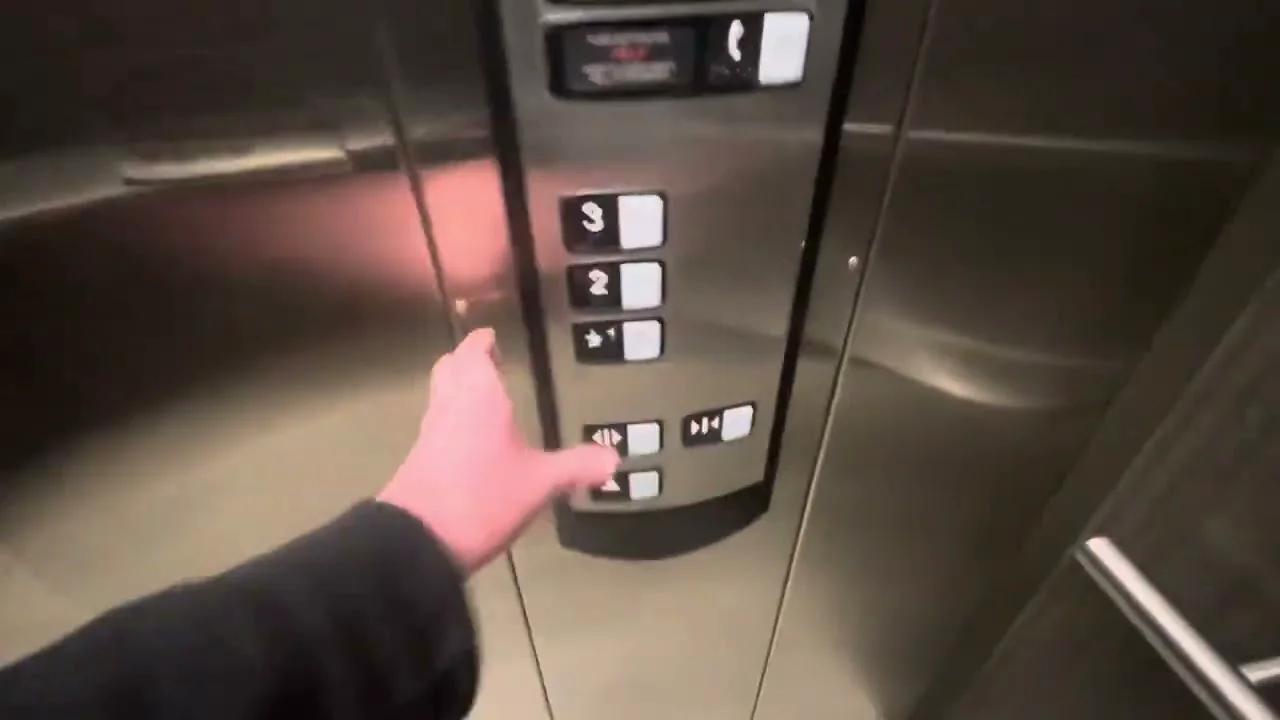 2008 Schindler 330a Hydraulic Elevators Hampton Inn Suites Dumas