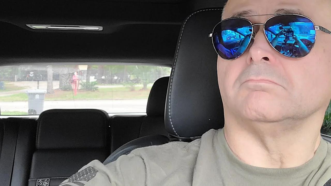 flyingrich-is-live