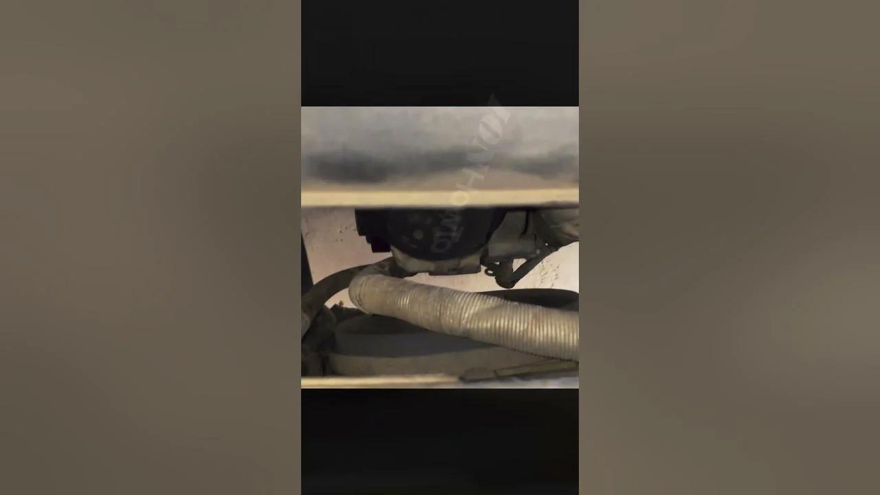 Check AC Radiator Fan Not Working on VW Polo 9N 2003 5