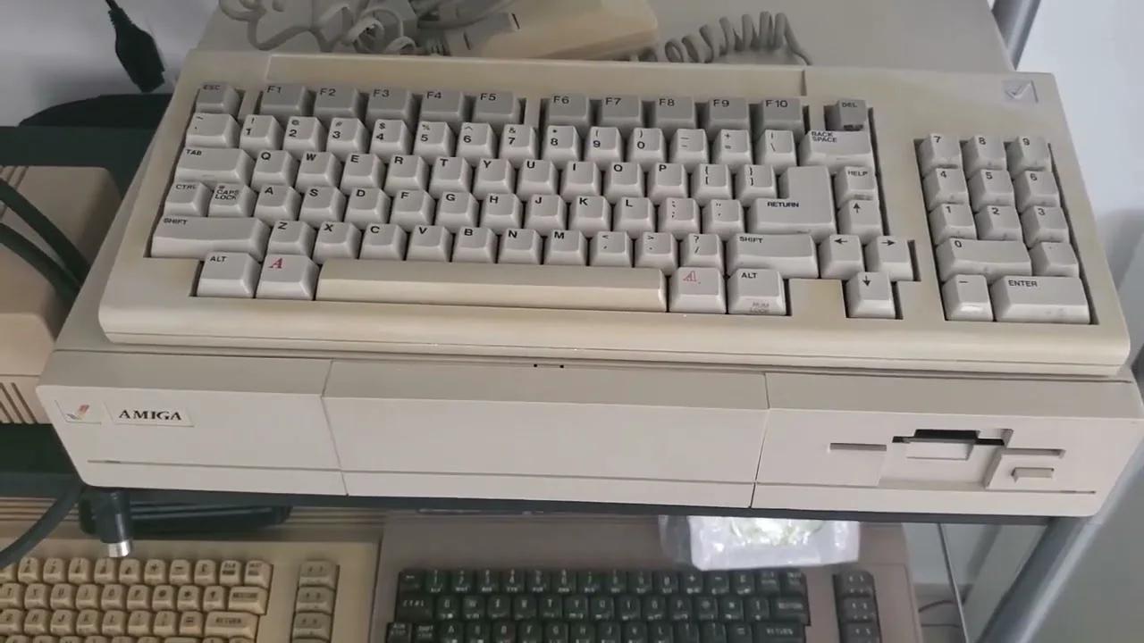 Commodore Amiga 1000