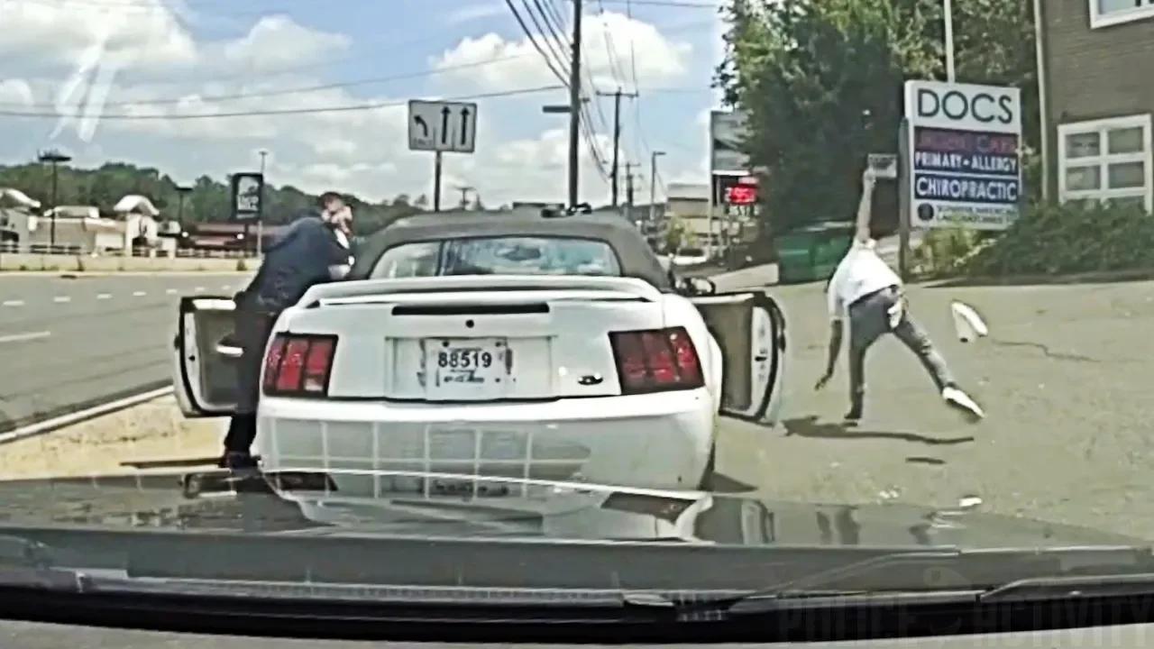 Passenger Runs From Traffic Stop Cops Find Gun And Drugs