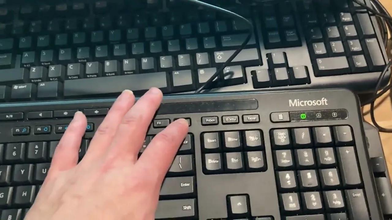 Microsoft USB Keyboard and Mouse Unboxing and How to Set Up