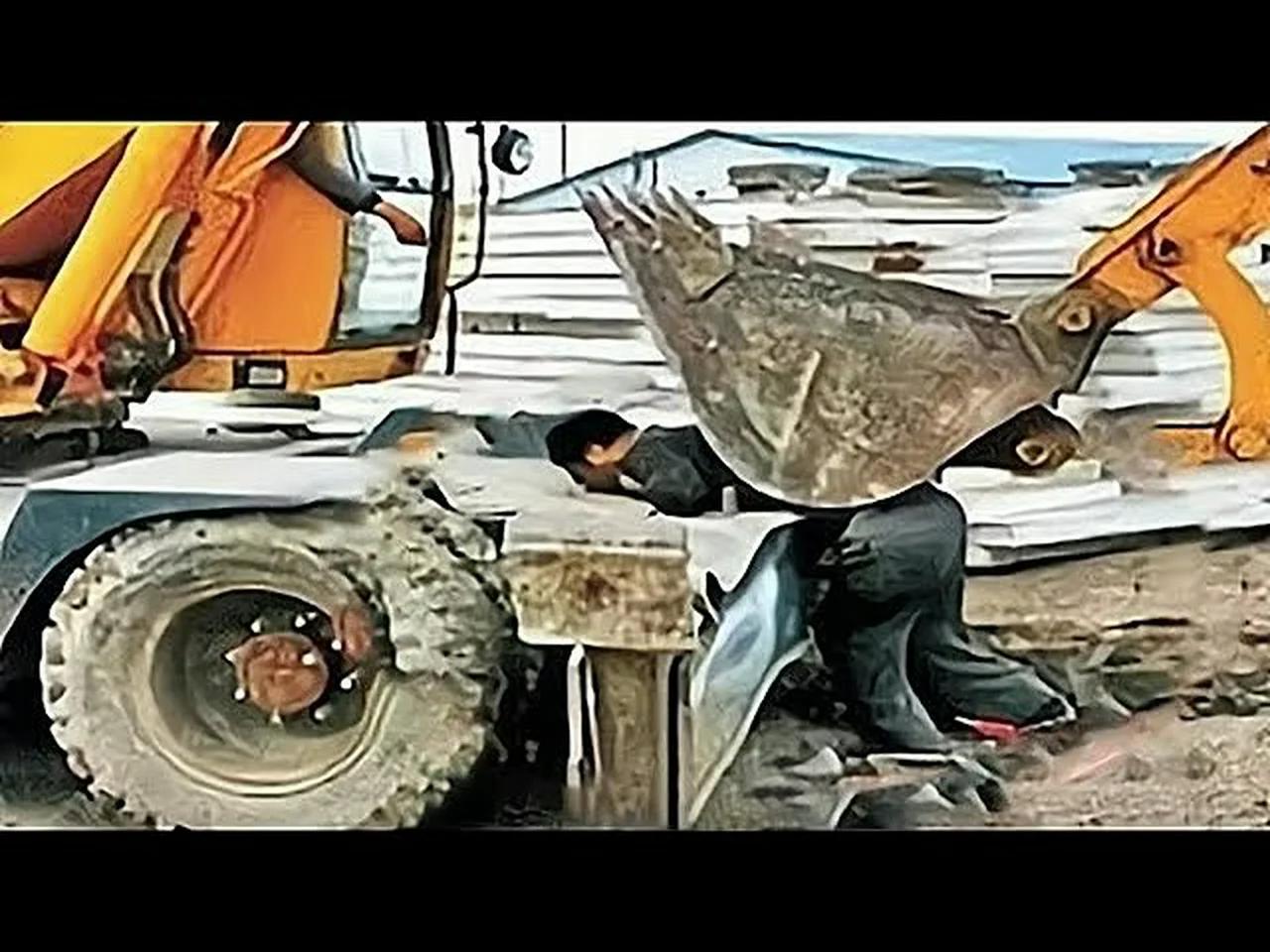 Total Idiots at Work - WorkFail Compilation