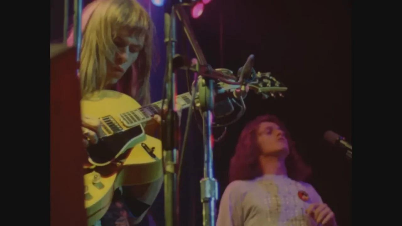 Yes Roundabout Live Rainbow Theatre London Dec 1972 Close To The