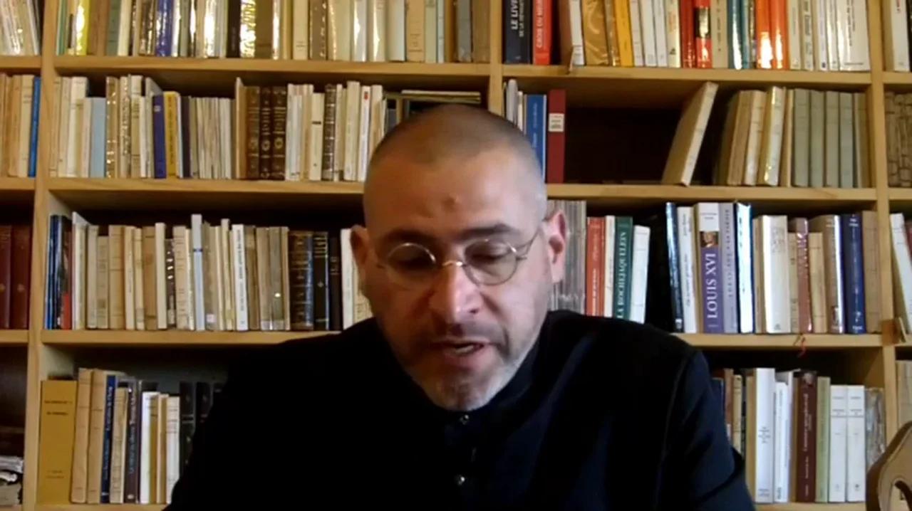 Abbé Olivier Rioult sur Macron