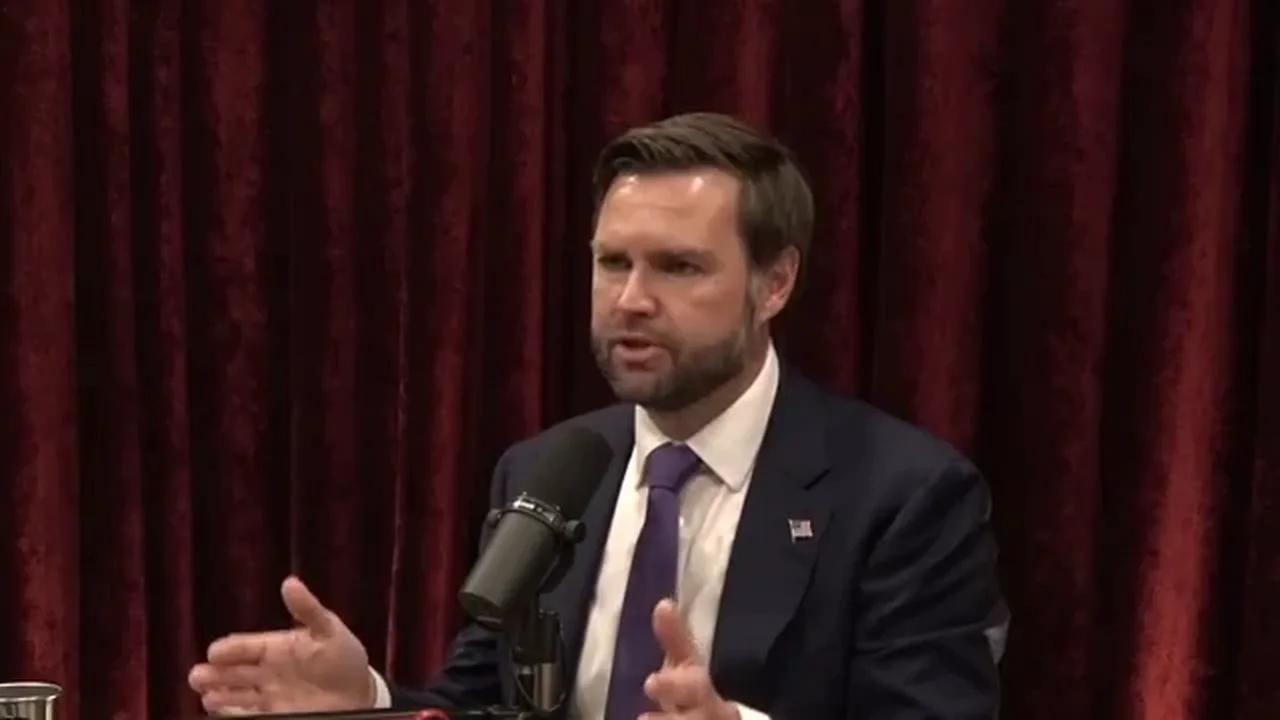 Joe Rogan Experience #2221 - JD Vance