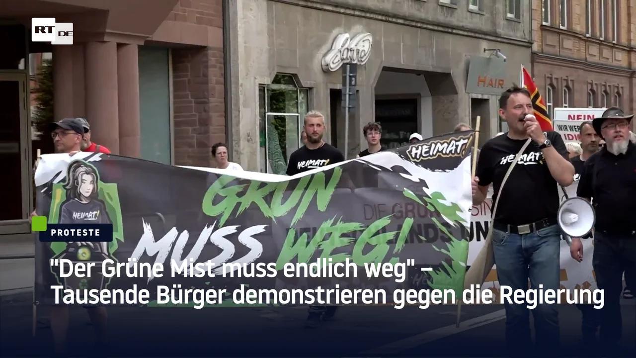 "Der Grüne Mist Muss Endlich Weg" – Tausende Bürger Demonstrieren Gegen ...