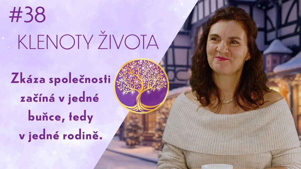 38 Jana Radová O matkách pozemských i duchovních Matka a syn