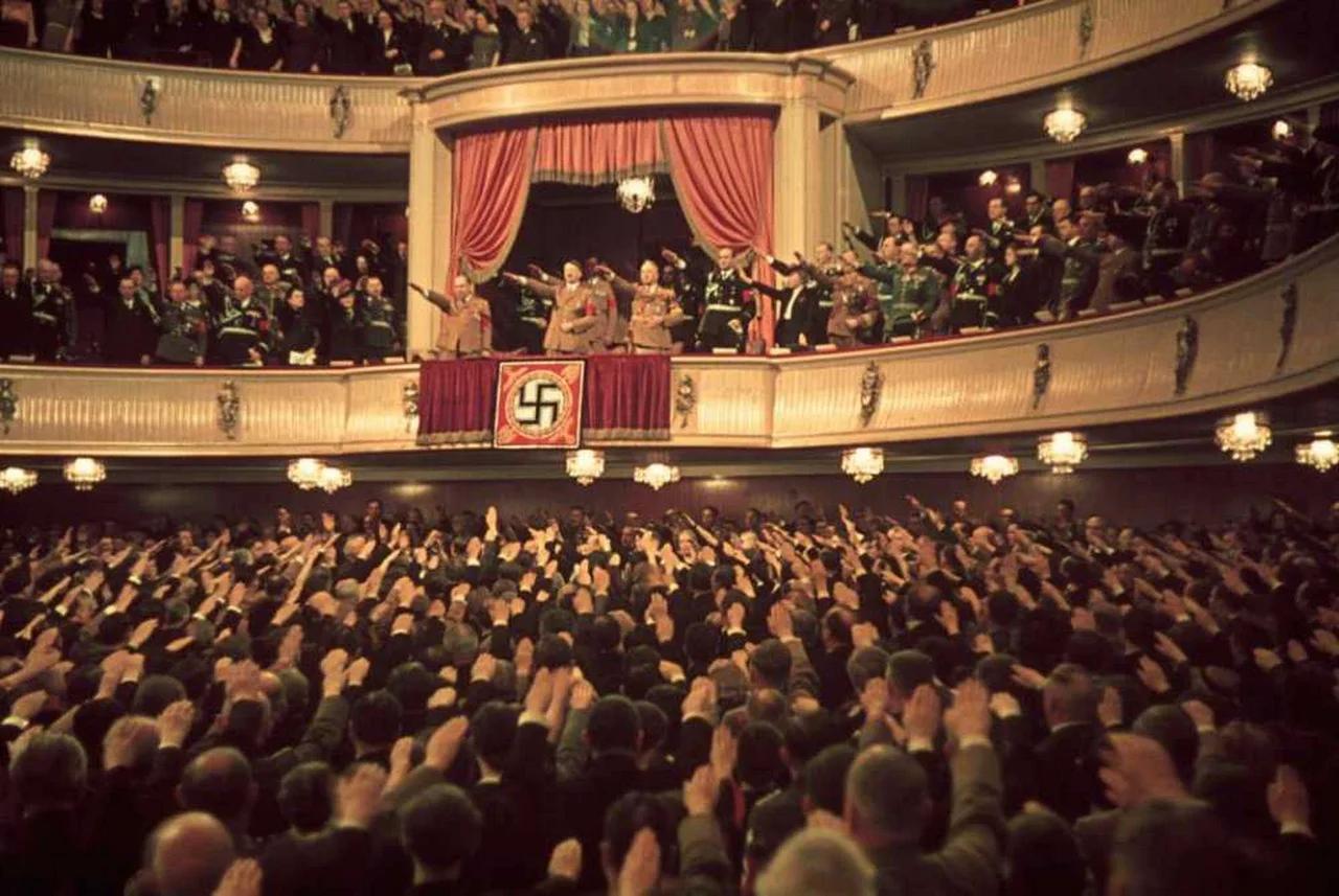 Adolf Hitler - Death to Party Politics!