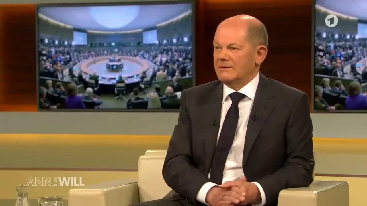 ⁣Scholz lügt zu US Biowaffen Laboren in der Ukraine