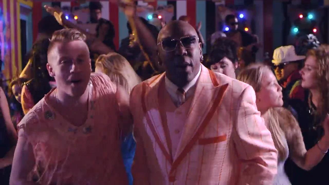 Macklemore Ryan Lewis Thrift Shop Feat Wanz Official Video
