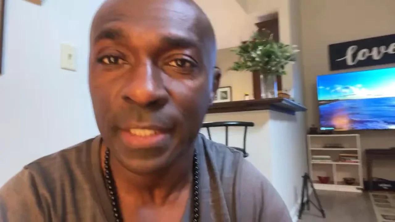mohamed-diallo-vous-faites-quoi-en-ce-moment-petite-visite-surprise