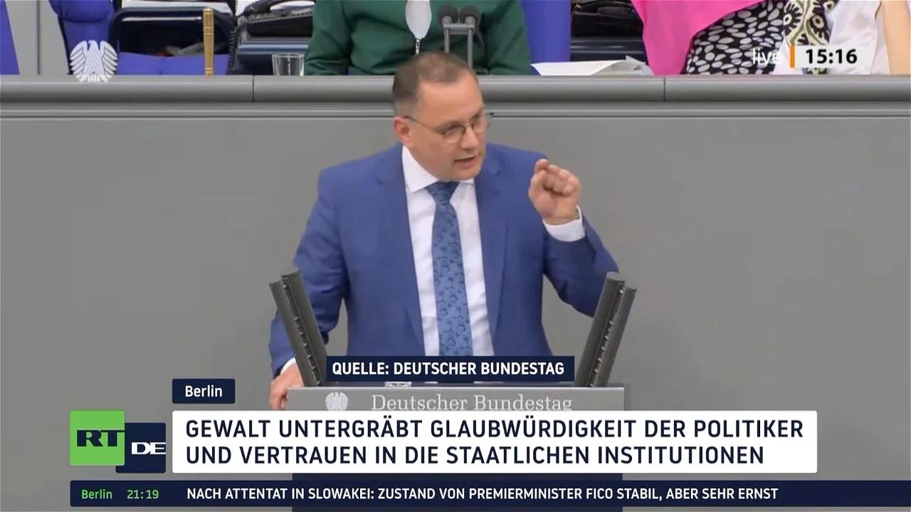 Politiker verschiedener Parteien werden wegen der Unzufriedenheit der ...