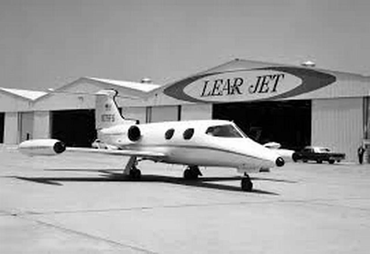 LEAR Before LearJet Rare 1959 Factory Tour Aircraft Radio Navigation ...
