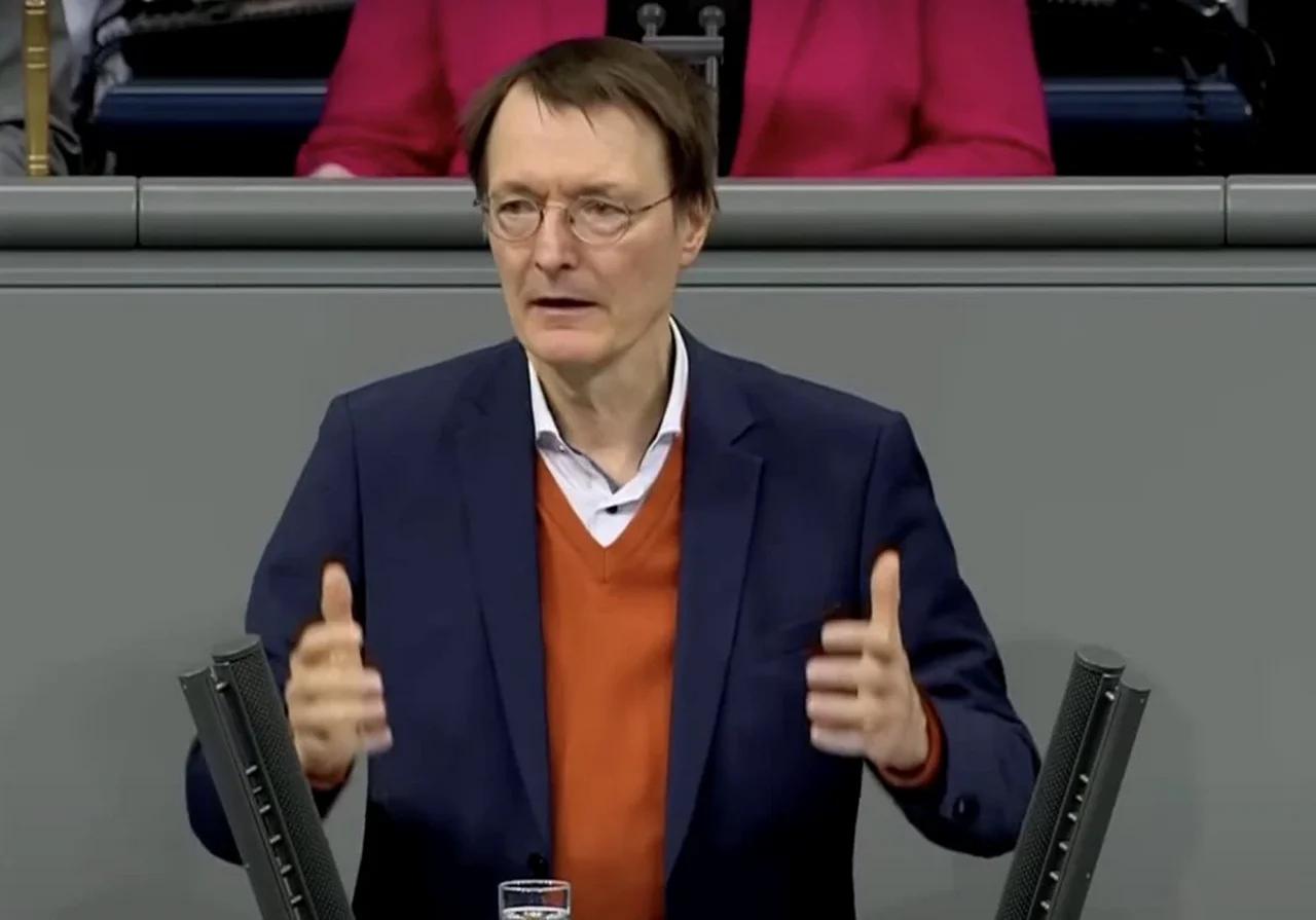 Minister Kretschmann Schopper The Bottom Line for the Global Observer