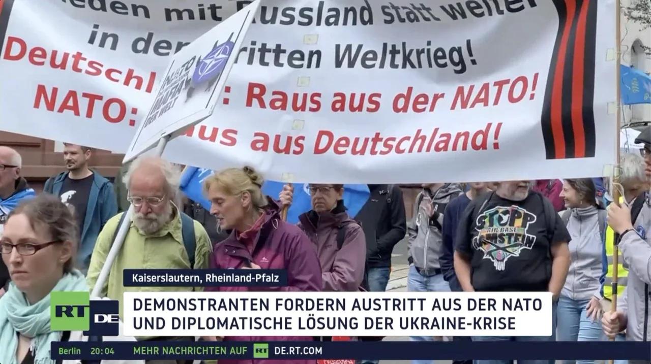 ⁣Kaiserslautern: Demonstration gegen NATO