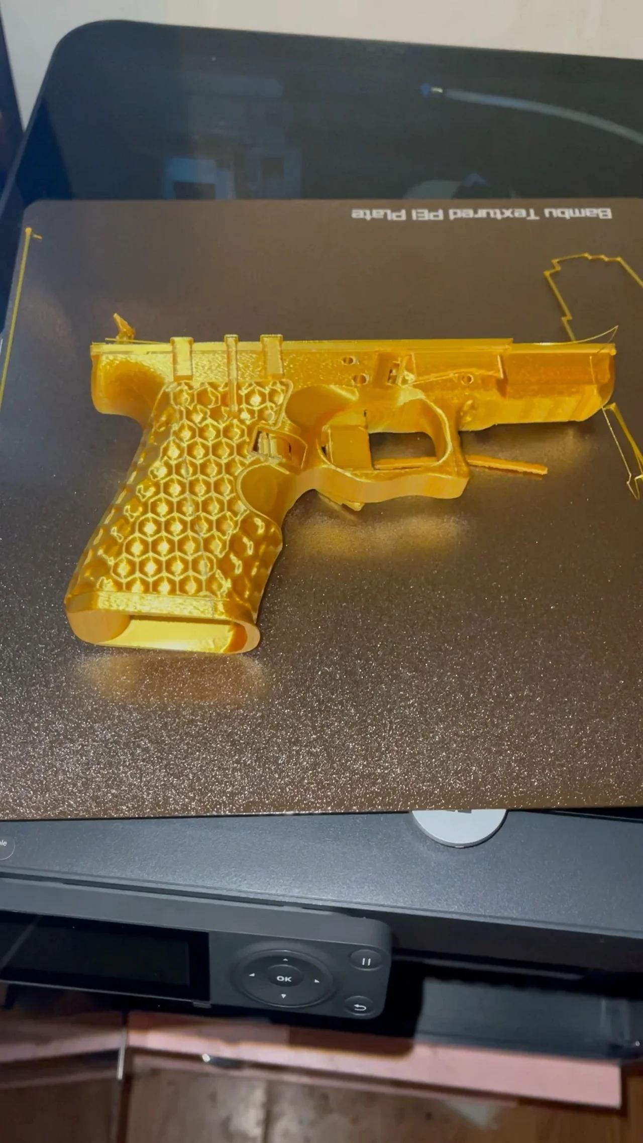 Gold Chairmanwon 19 V2 Hex Stippling