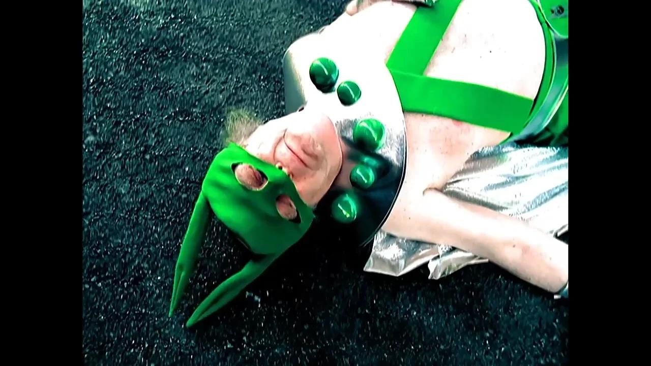 3 Doors Down - Kryptonite (Official Video)