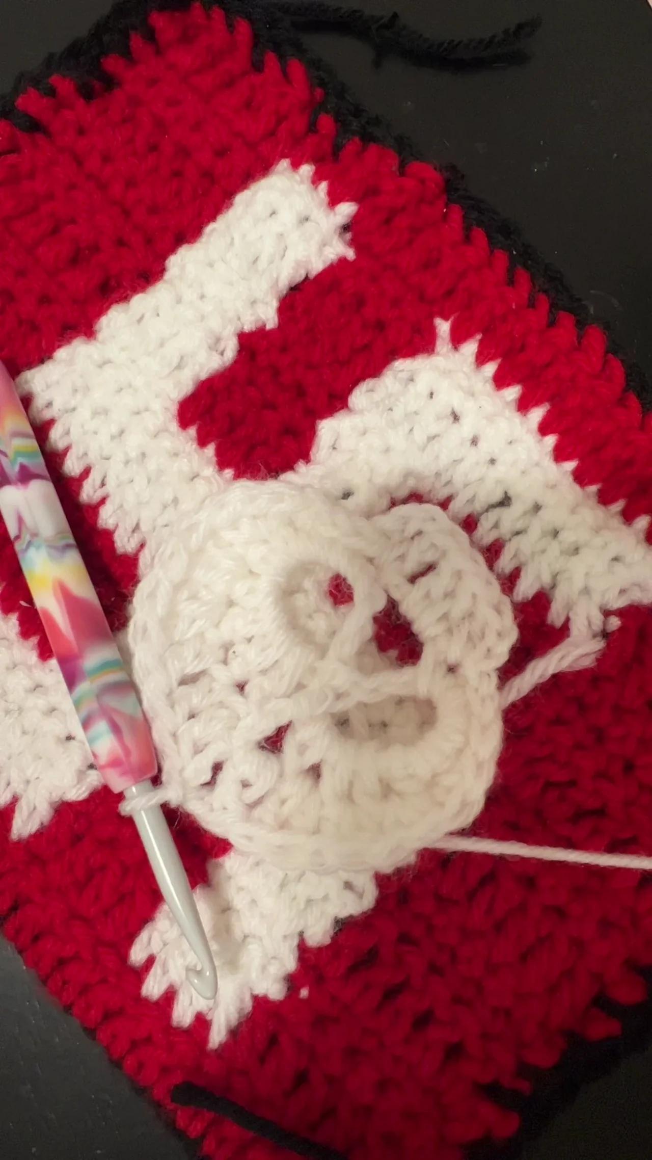 Basic beginner skull crochet