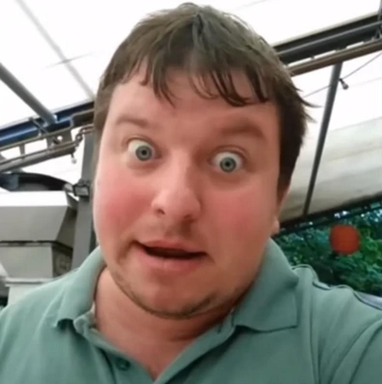 Leon Elektronik hat Knack im Kopf und Aids und Dat