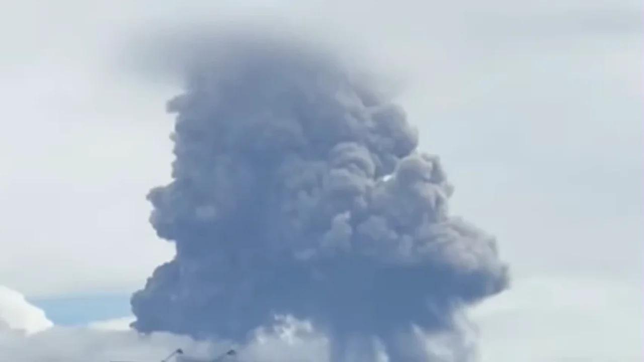 Costa Rica - powerful eruption of Poás volcano!
