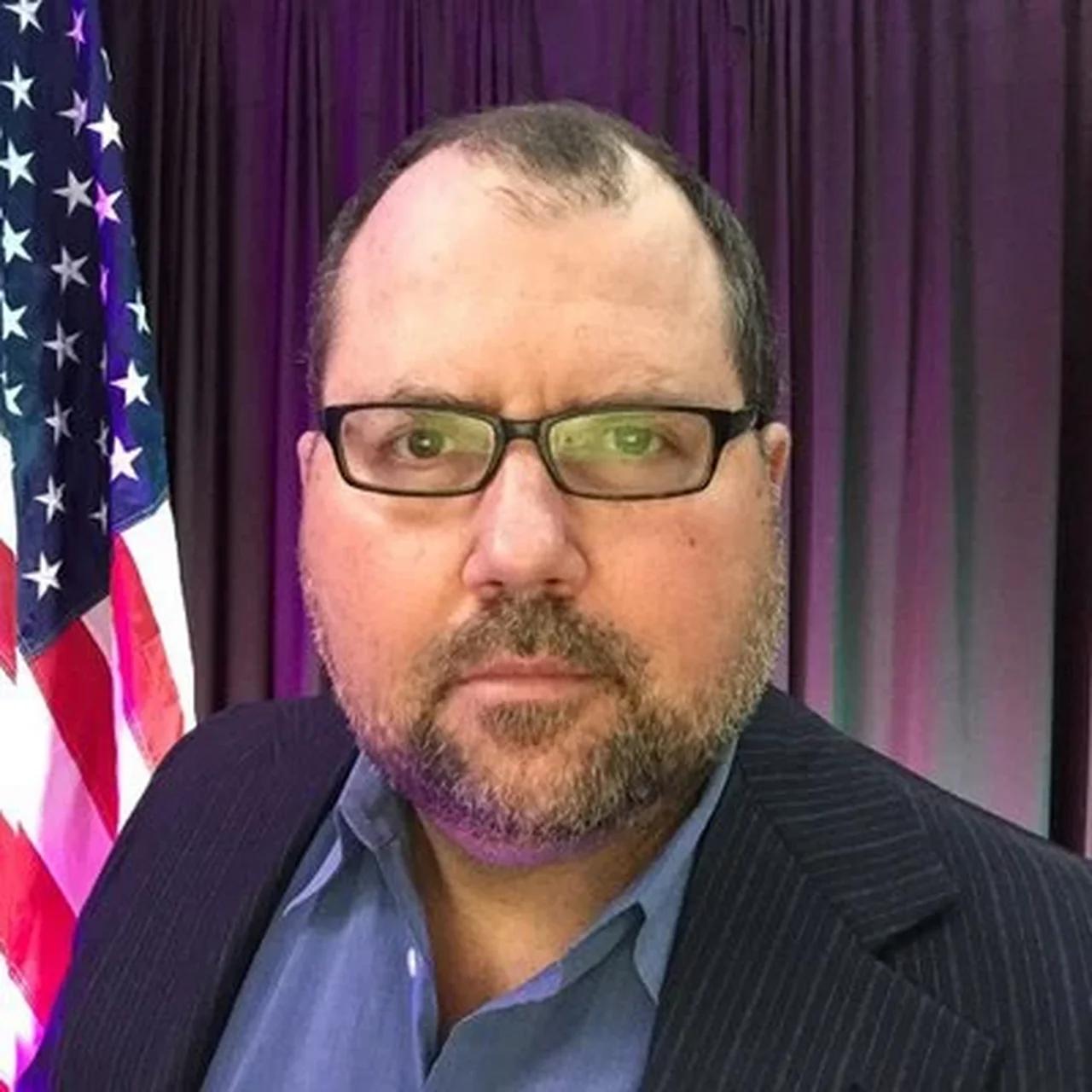 Lambright working for FEDERAL AGENTS, 3 supporters ARRESTED - Wayne