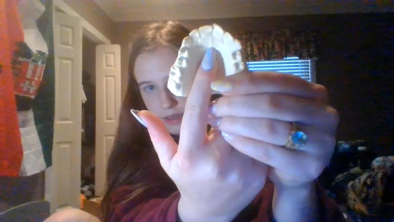 Proper Thumbpulling Posture