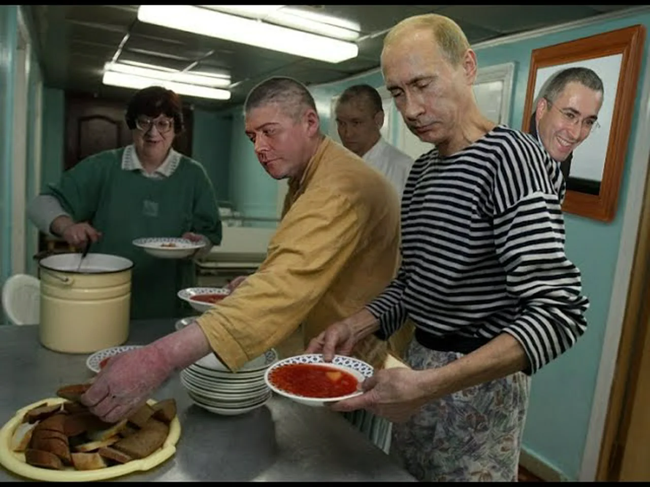 Путин и Медведев в тюрьме