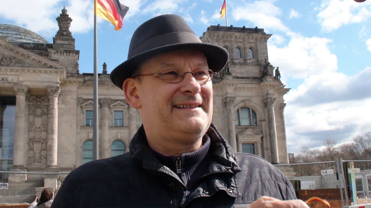 Rüdiger Hoffmann im Interview mit Sky News Arabia FZ-LLC zum weiter existierenden Nazi-Deutschland!