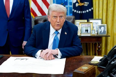 IMPORTANT... Après la signature de l'Accord sur les Terres Rares en Ukraine, Trump livre des armes à la Junte de Kiev